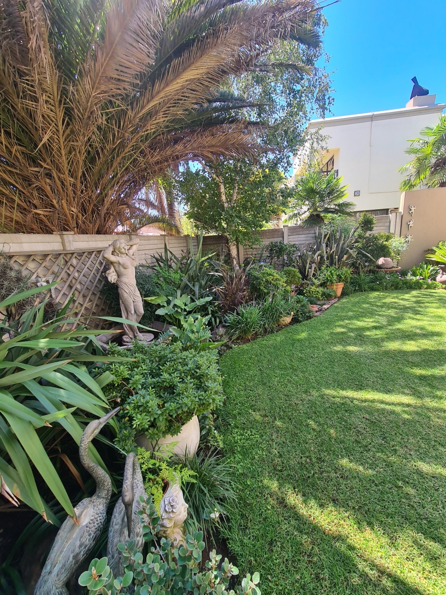 5 Bedroom Property for Sale in Maraldi Estate Free State
